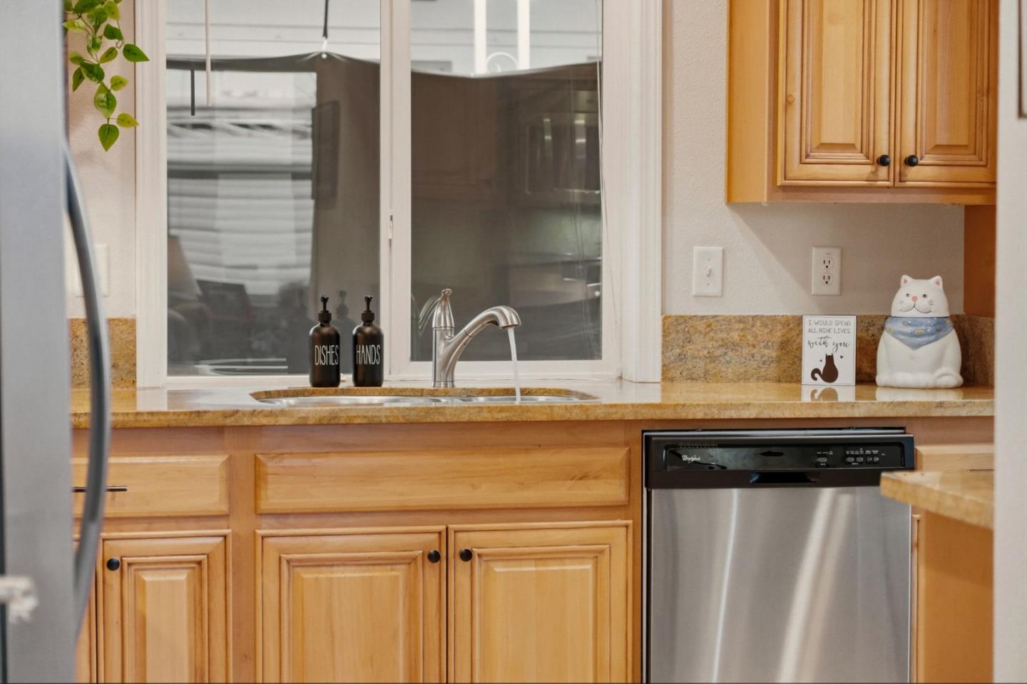 Detail Gallery Image 25 of 55 For 195 Blossom Hill Rd #161,  San Jose,  CA 95123 - 3 Beds | 2 Baths