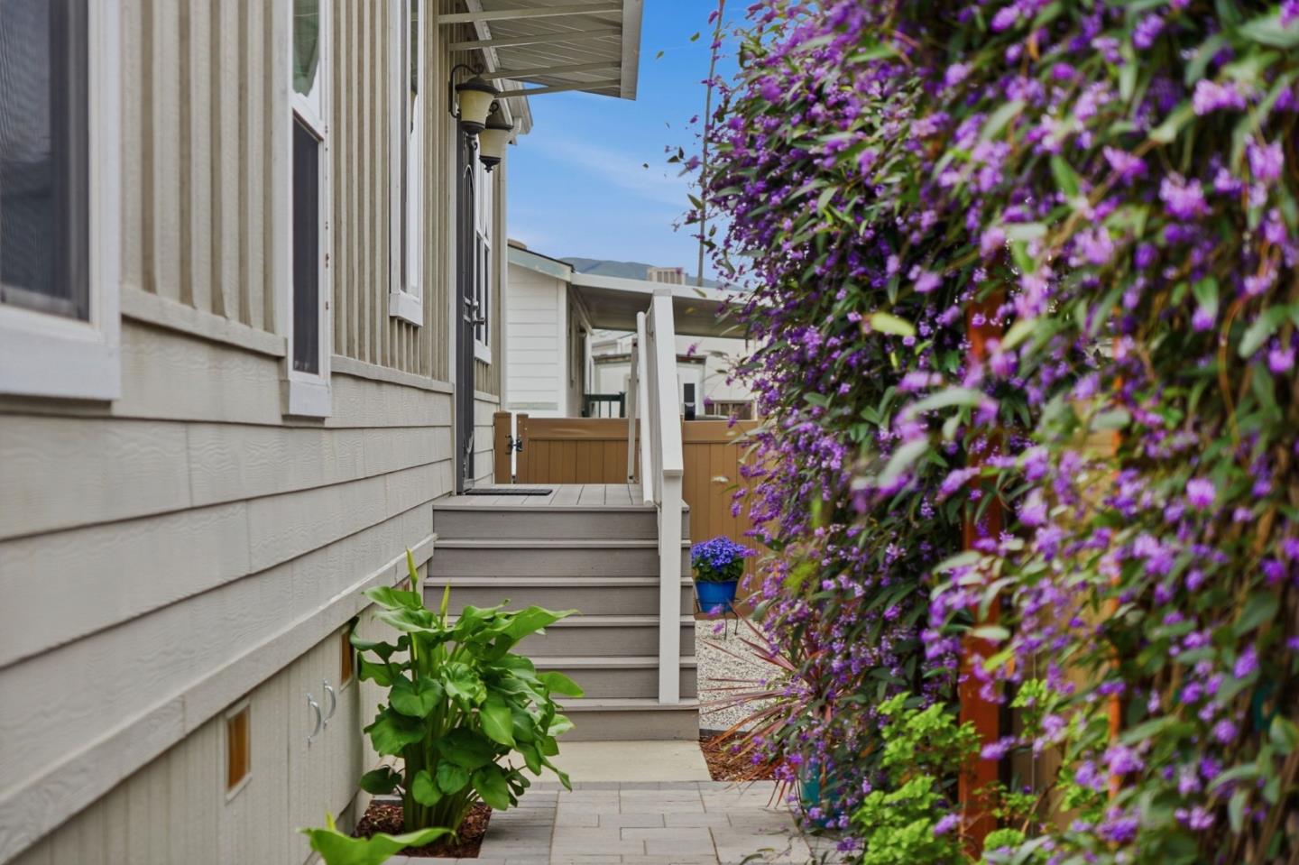 Detail Gallery Image 8 of 55 For 195 Blossom Hill Rd #161,  San Jose,  CA 95123 - 3 Beds | 2 Baths