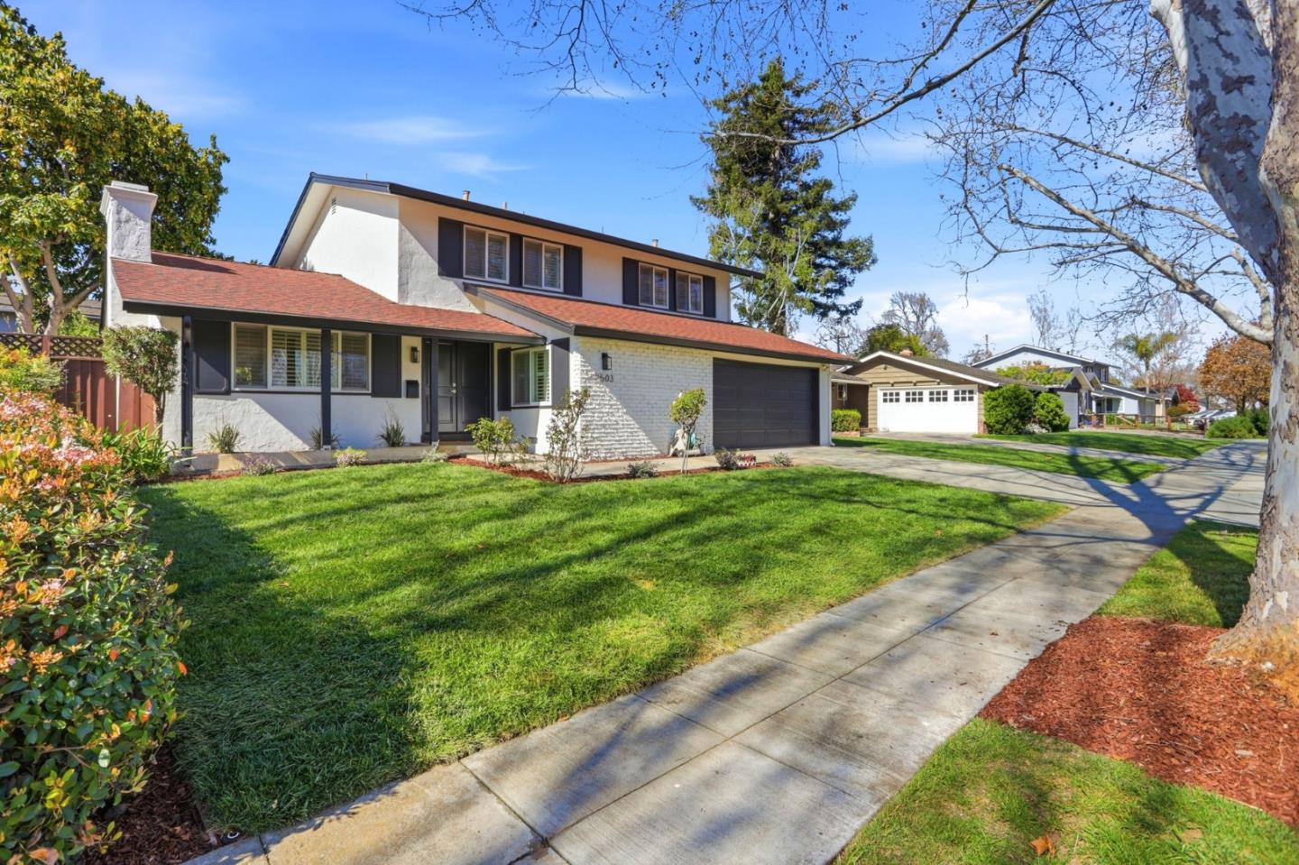 Detail Gallery Image 4 of 42 For 2503 Booksin Ave, San Jose,  CA 95125 - 5 Beds | 3 Baths