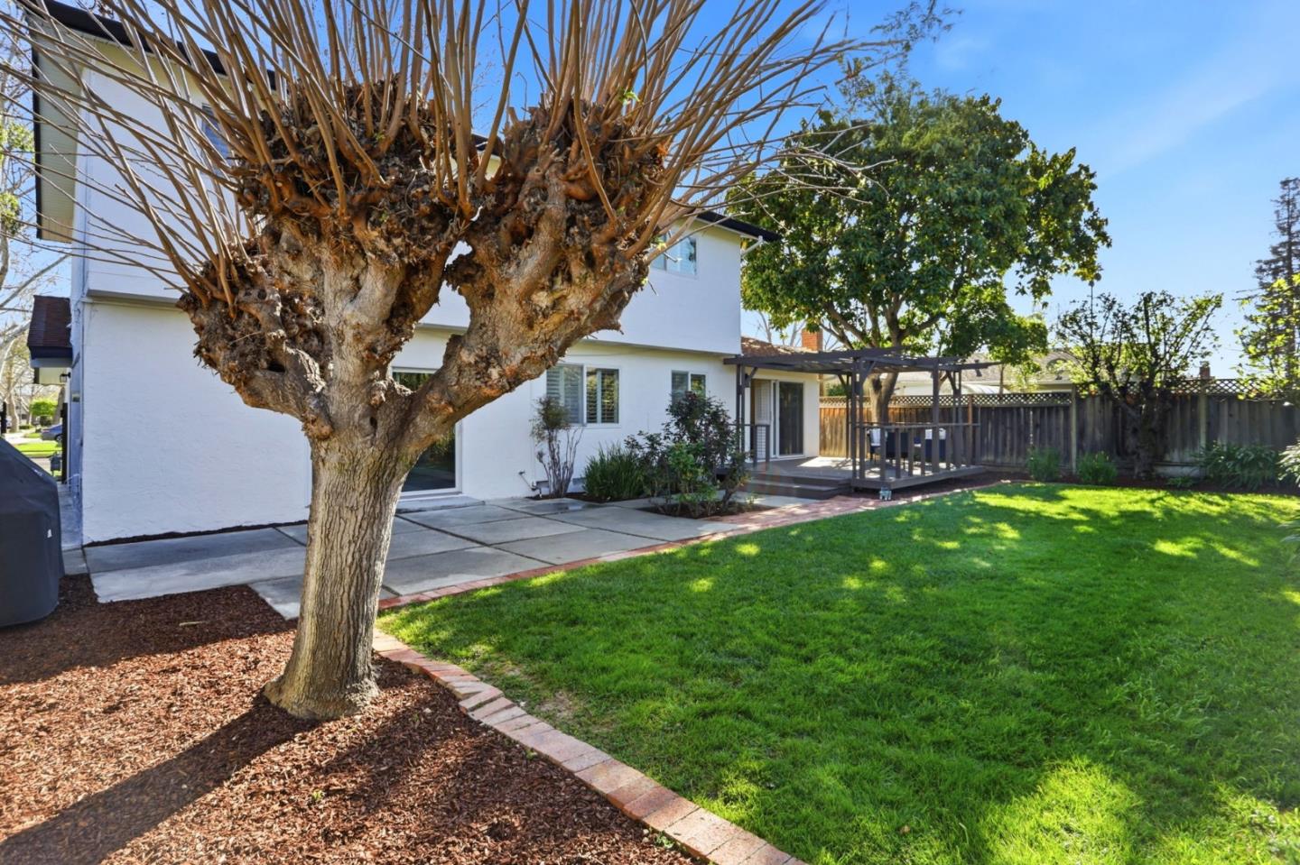 Detail Gallery Image 9 of 42 For 2503 Booksin Ave, San Jose,  CA 95125 - 5 Beds | 3 Baths