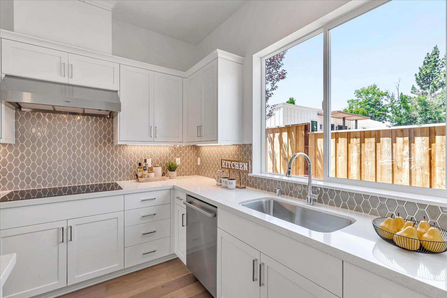 Detail Gallery Image 11 of 36 For 326 Isabelline Ct, San Ramon,  CA 94583 - 4 Beds | 4/1 Baths