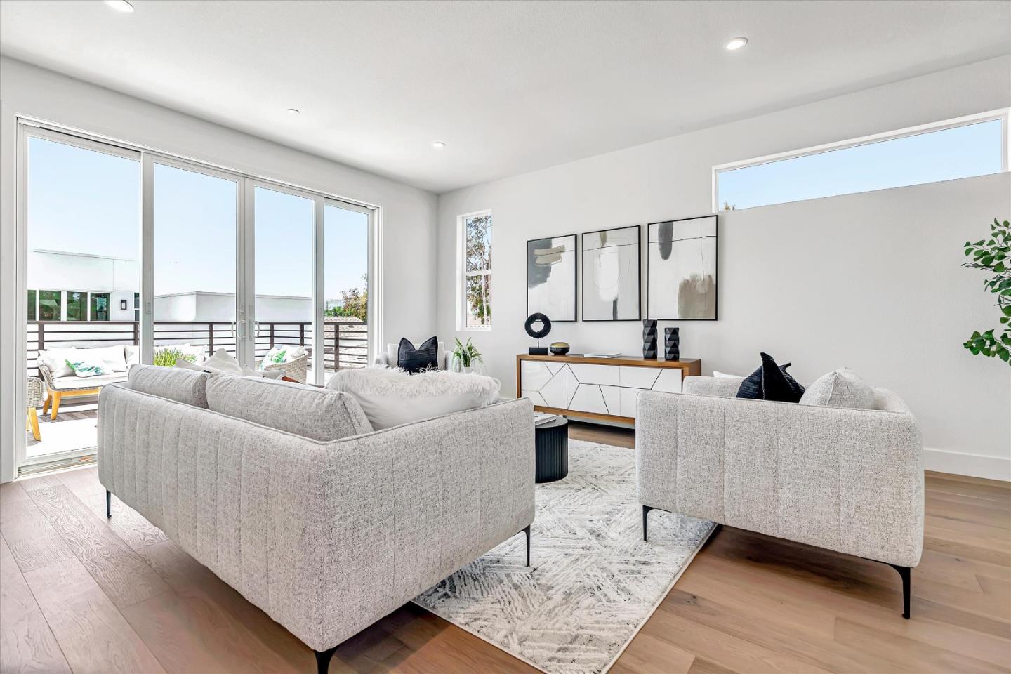 Detail Gallery Image 16 of 36 For 326 Isabelline Ct, San Ramon,  CA 94583 - 4 Beds | 4/1 Baths