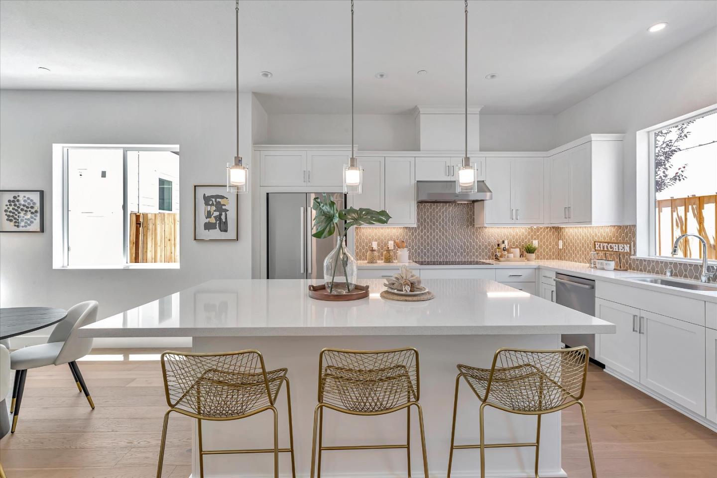 Detail Gallery Image 8 of 36 For 326 Isabelline Ct, San Ramon,  CA 94583 - 4 Beds | 4/1 Baths