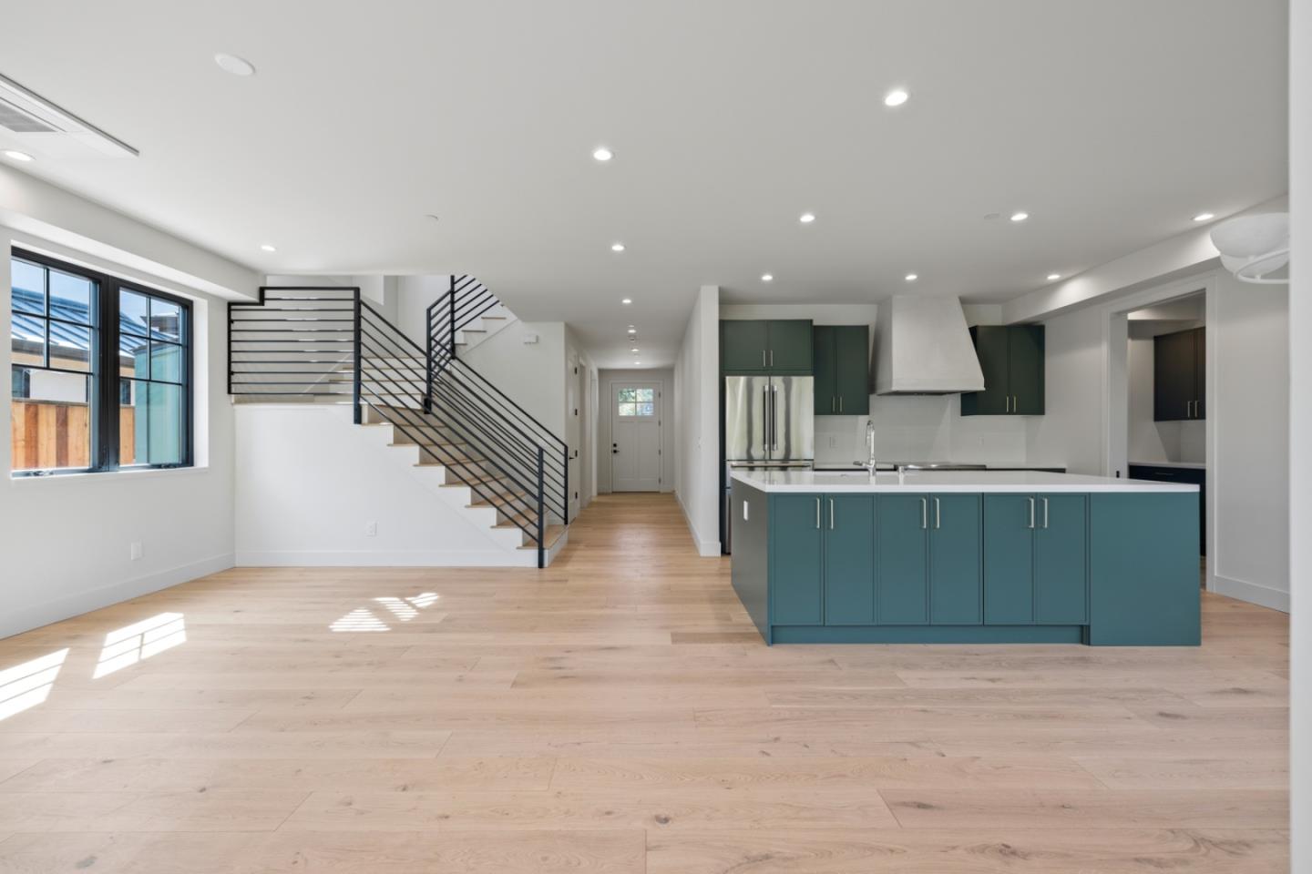 Detail Gallery Image 10 of 30 For 525 Creekside Ct Lot 2,  Half Moon Bay,  CA 94019 - 4 Beds | 3/1 Baths