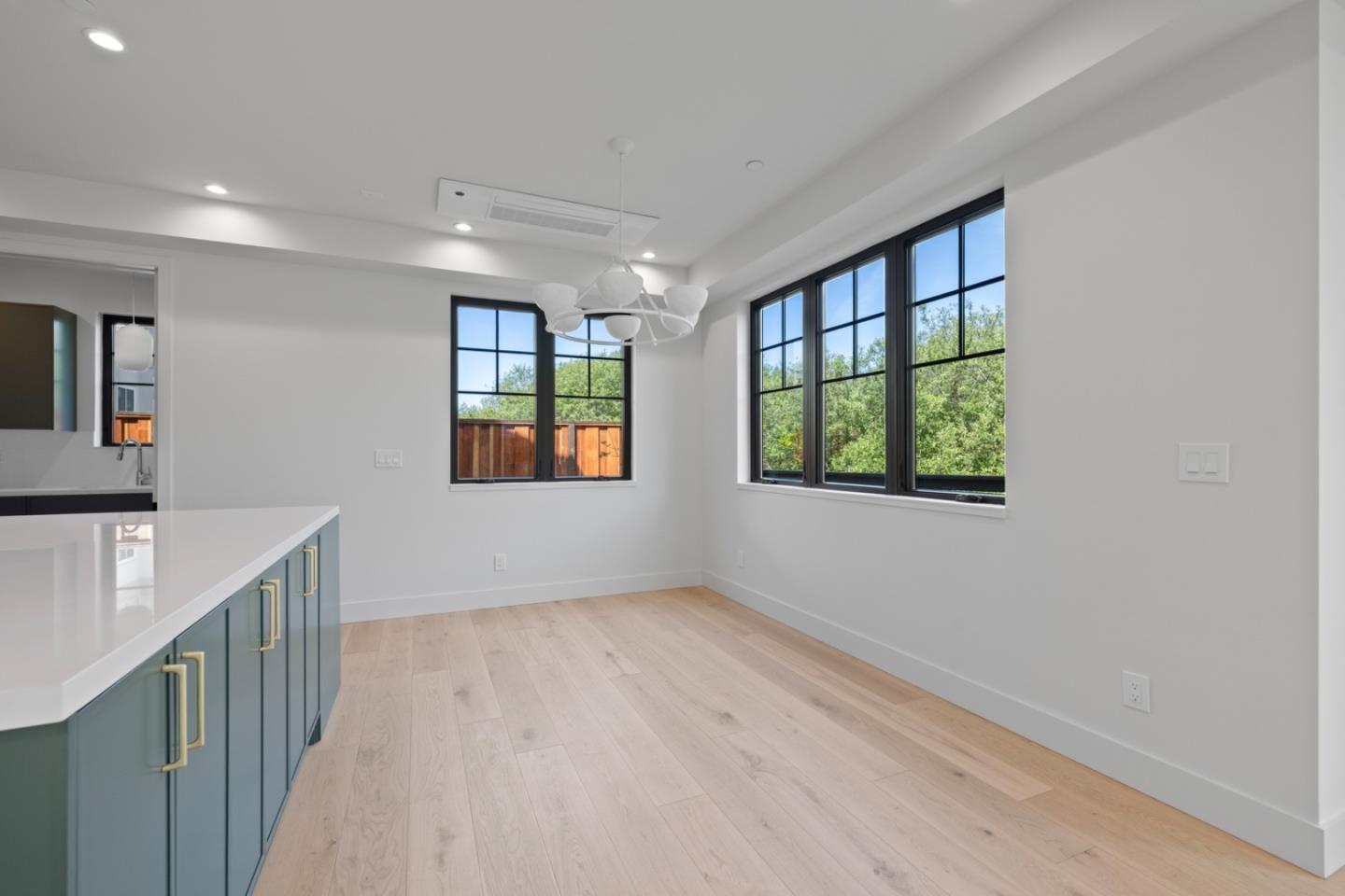 Detail Gallery Image 12 of 30 For 525 Creekside Ct Lot 2,  Half Moon Bay,  CA 94019 - 4 Beds | 3/1 Baths