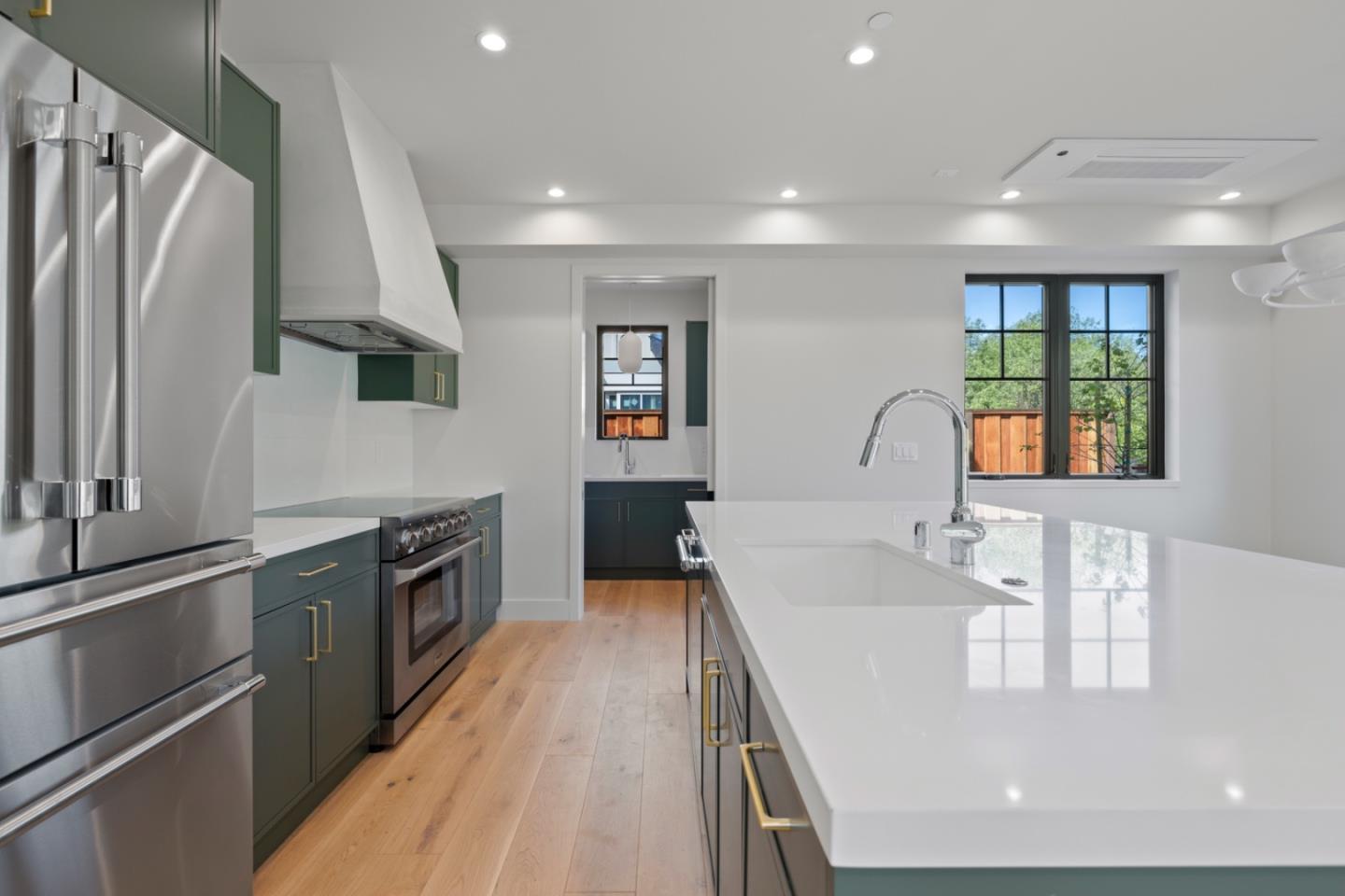 Detail Gallery Image 13 of 30 For 525 Creekside Ct Lot 2,  Half Moon Bay,  CA 94019 - 4 Beds | 3/1 Baths