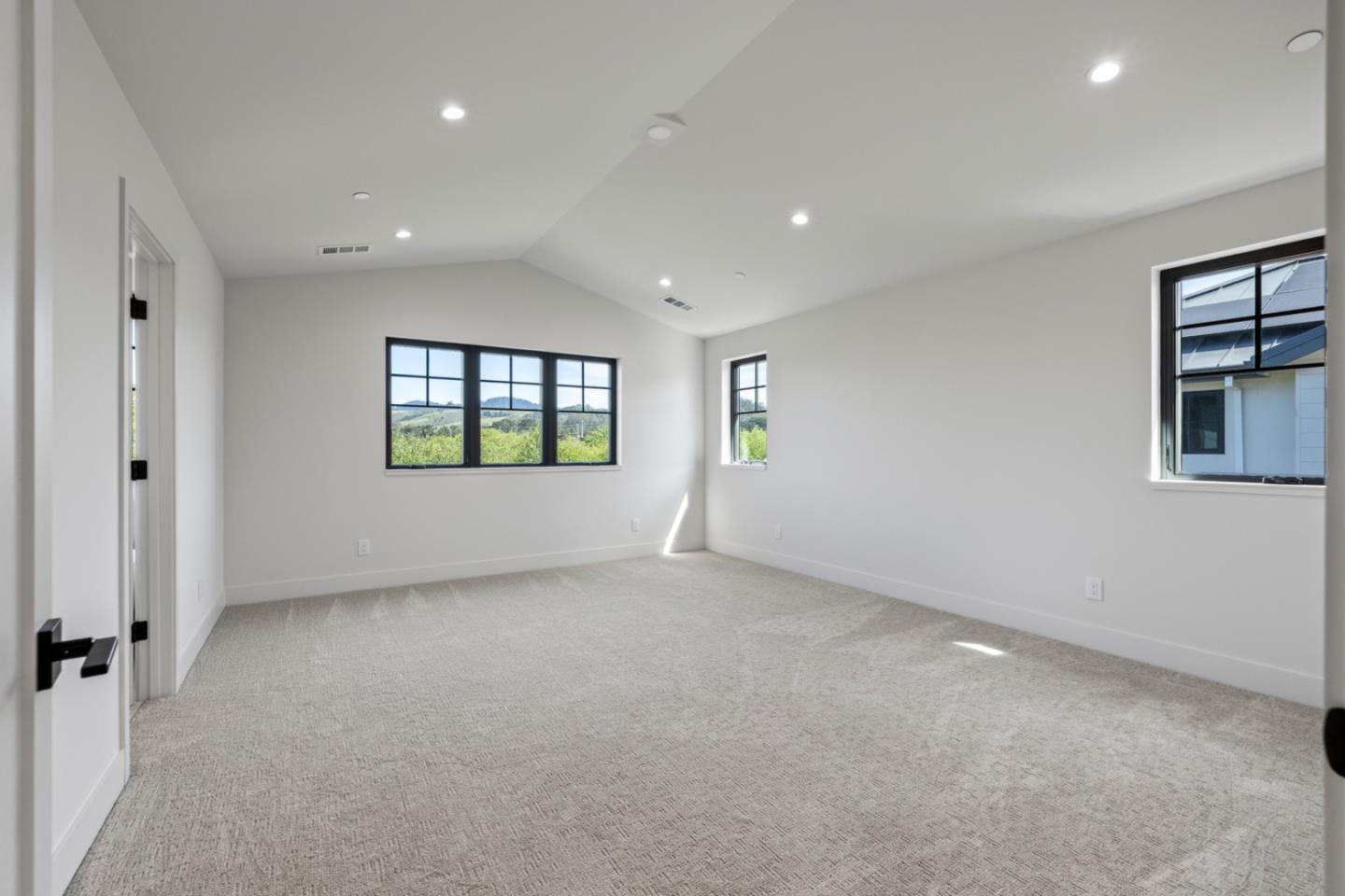 Detail Gallery Image 18 of 30 For 525 Creekside Ct Lot 2,  Half Moon Bay,  CA 94019 - 4 Beds | 3/1 Baths