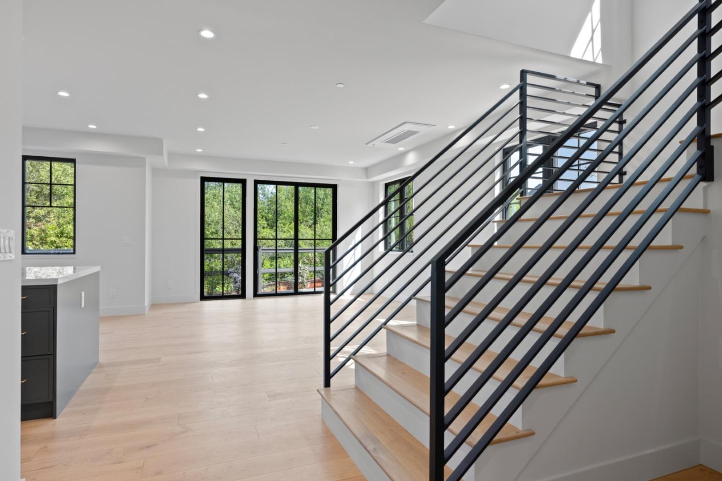 Detail Gallery Image 7 of 30 For 525 Creekside Ct Lot 2,  Half Moon Bay,  CA 94019 - 4 Beds | 3/1 Baths