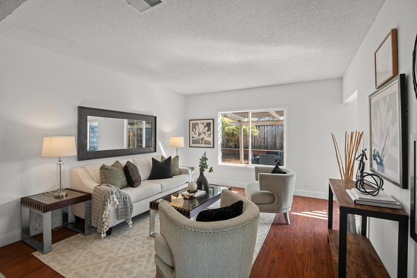 Detail Gallery Image 4 of 31 For 1314 Pellier Ct, San Jose,  CA 95121 - 3 Beds | 2 Baths