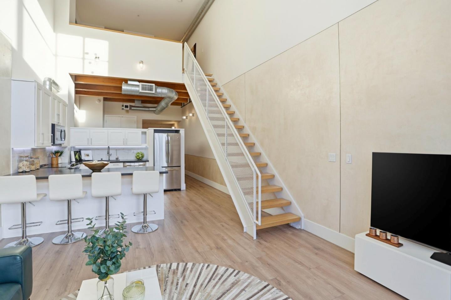 Detail Gallery Image 11 of 32 For 333 Santana Row #308,  San Jose,  CA 95128 - 2 Beds | 1/1 Baths