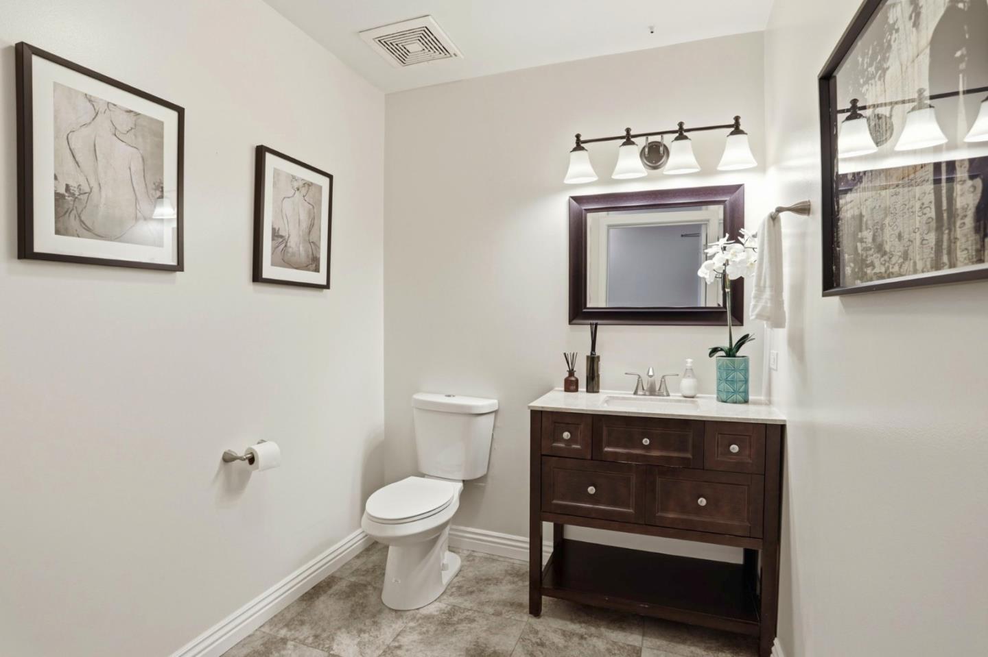 Detail Gallery Image 16 of 32 For 333 Santana Row #308,  San Jose,  CA 95128 - 2 Beds | 1/1 Baths