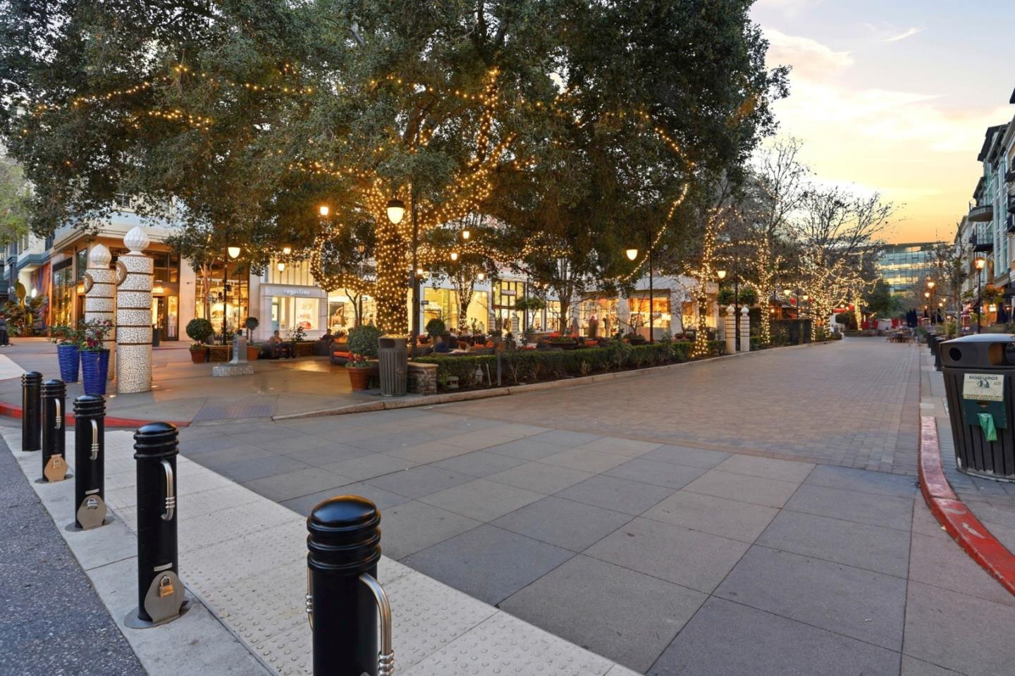 Detail Gallery Image 30 of 32 For 333 Santana Row #308,  San Jose,  CA 95128 - 2 Beds | 1/1 Baths