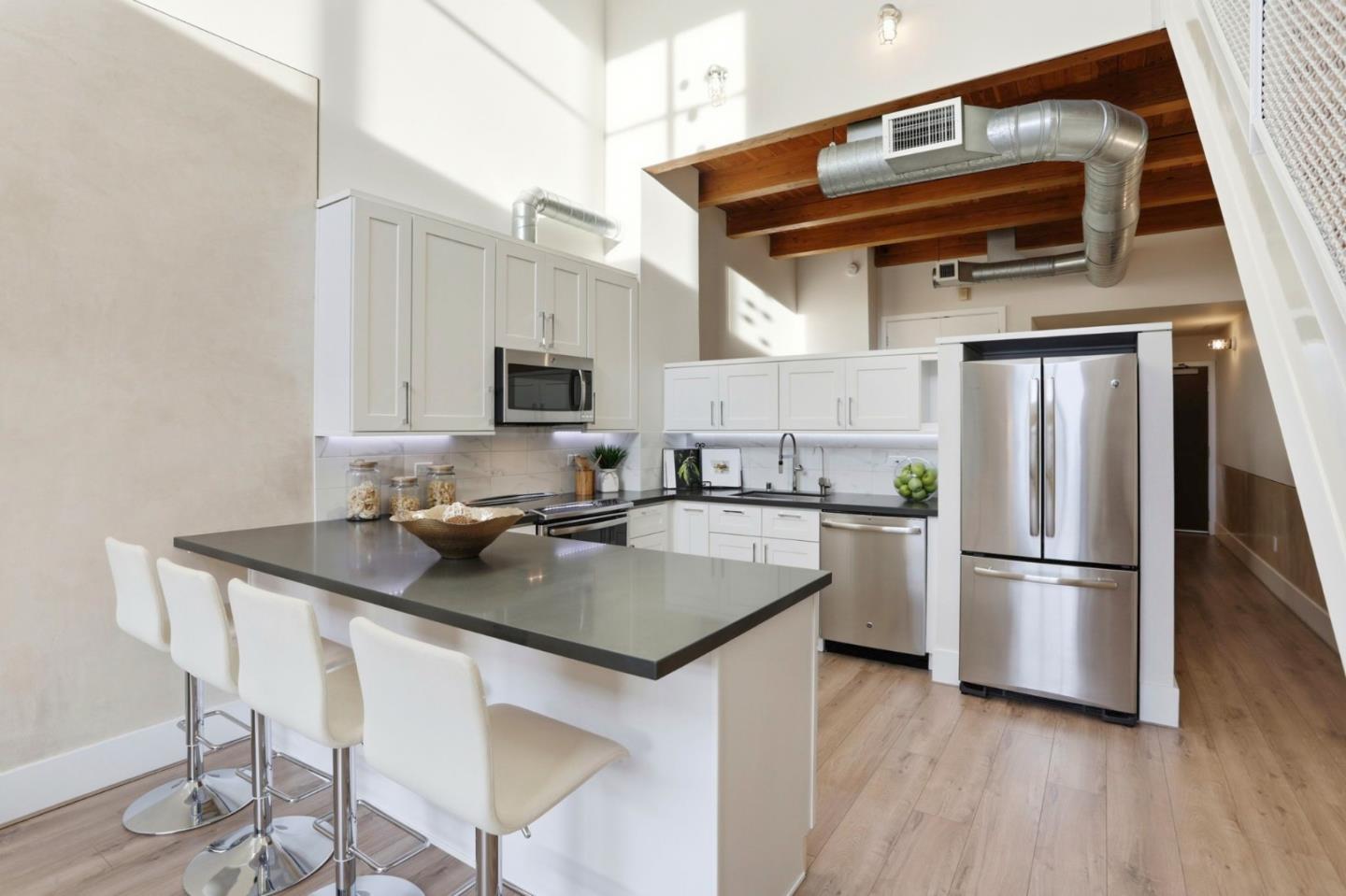 Detail Gallery Image 7 of 32 For 333 Santana Row #308,  San Jose,  CA 95128 - 2 Beds | 1/1 Baths