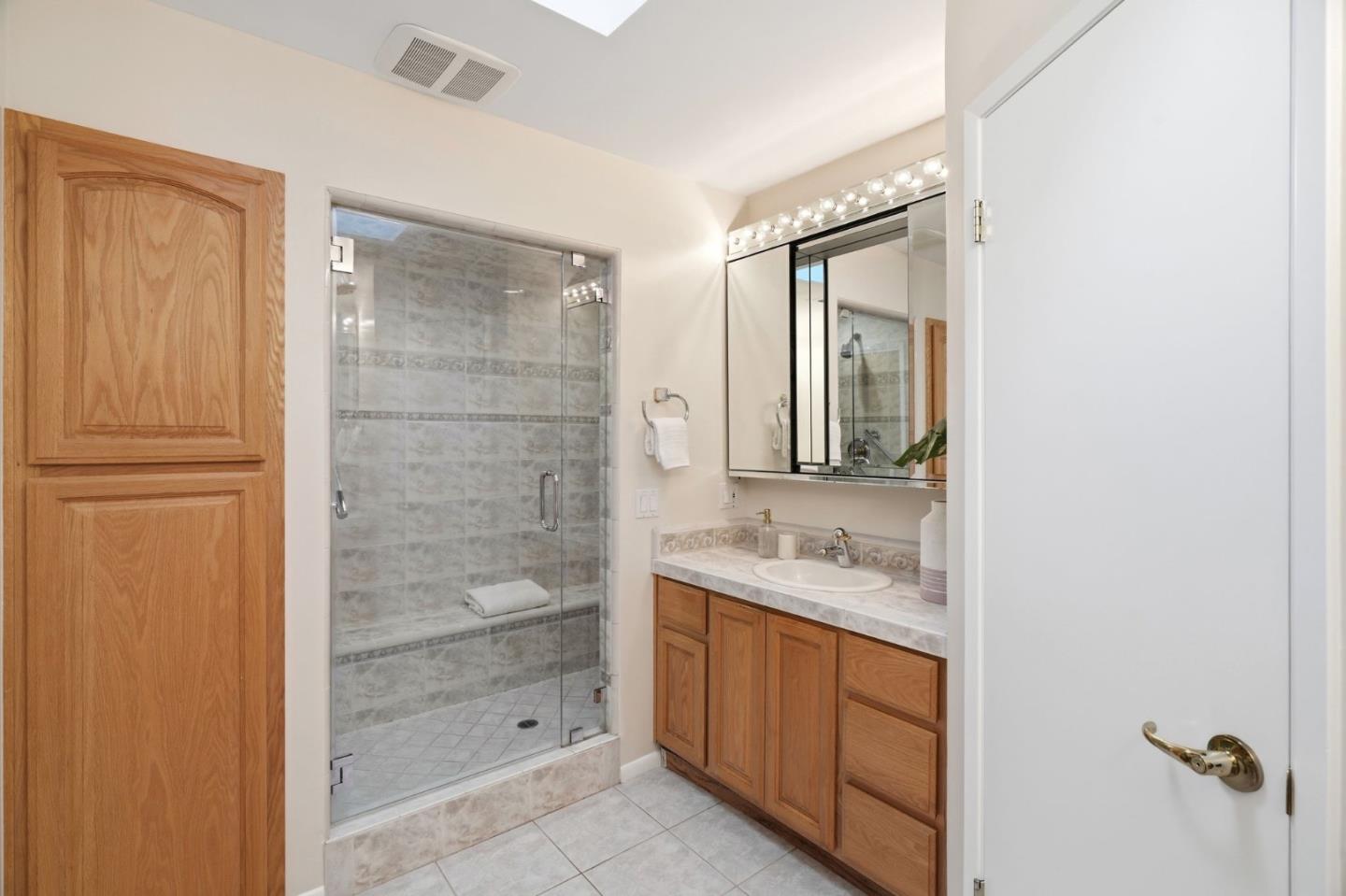 Detail Gallery Image 18 of 29 For 5492 Castle Glen Ave, San Jose,  CA 95129 - 3 Beds | 2 Baths