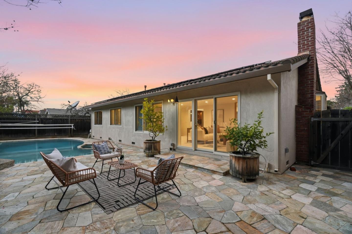 Detail Gallery Image 26 of 29 For 5492 Castle Glen Ave, San Jose,  CA 95129 - 3 Beds | 2 Baths