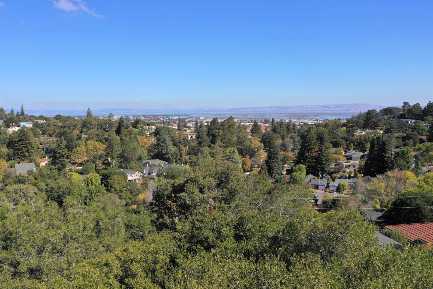 Detail Gallery Image 5 of 7 For 39 Madera, San Carlos,  CA 94070 - – Beds | – Baths