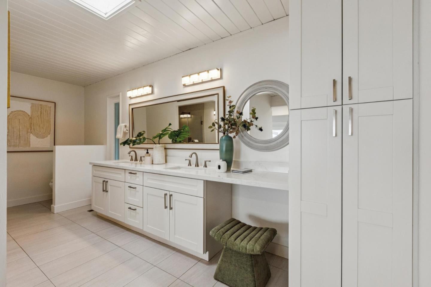 Detail Gallery Image 11 of 37 For 15684 Apollo Heights Ct, Saratoga,  CA 95070 - 5 Beds | 3 Baths