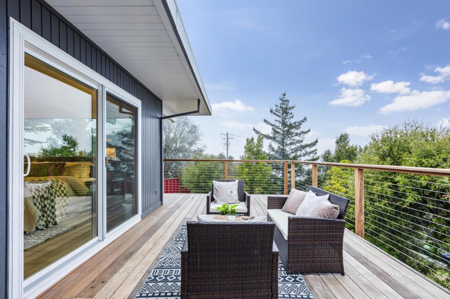 Detail Gallery Image 13 of 37 For 15684 Apollo Heights Ct, Saratoga,  CA 95070 - 5 Beds | 3 Baths