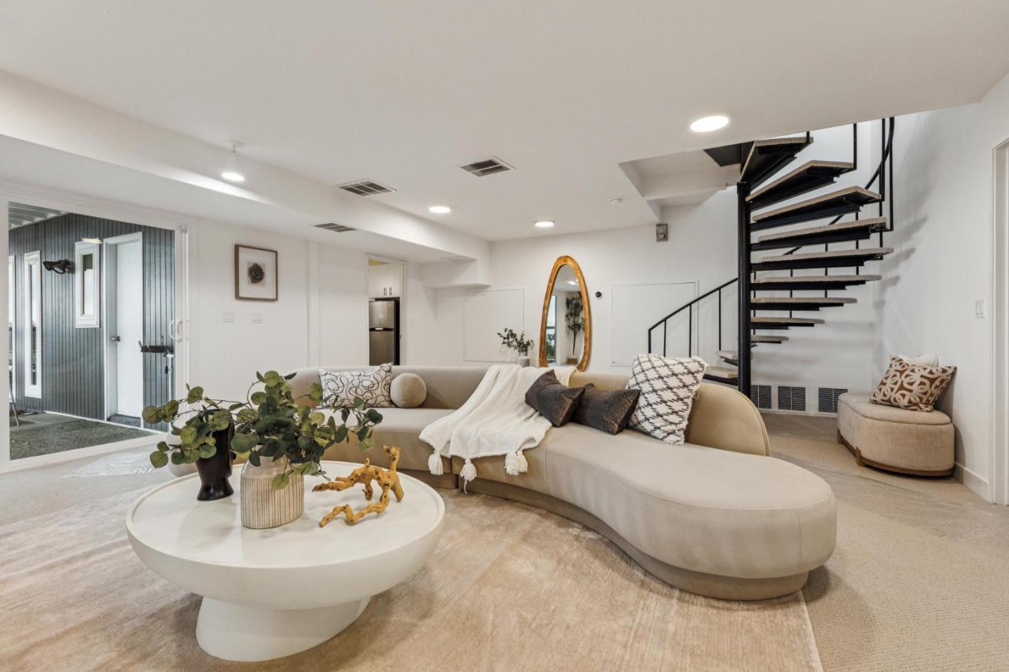 Detail Gallery Image 18 of 37 For 15684 Apollo Heights Ct, Saratoga,  CA 95070 - 5 Beds | 3 Baths