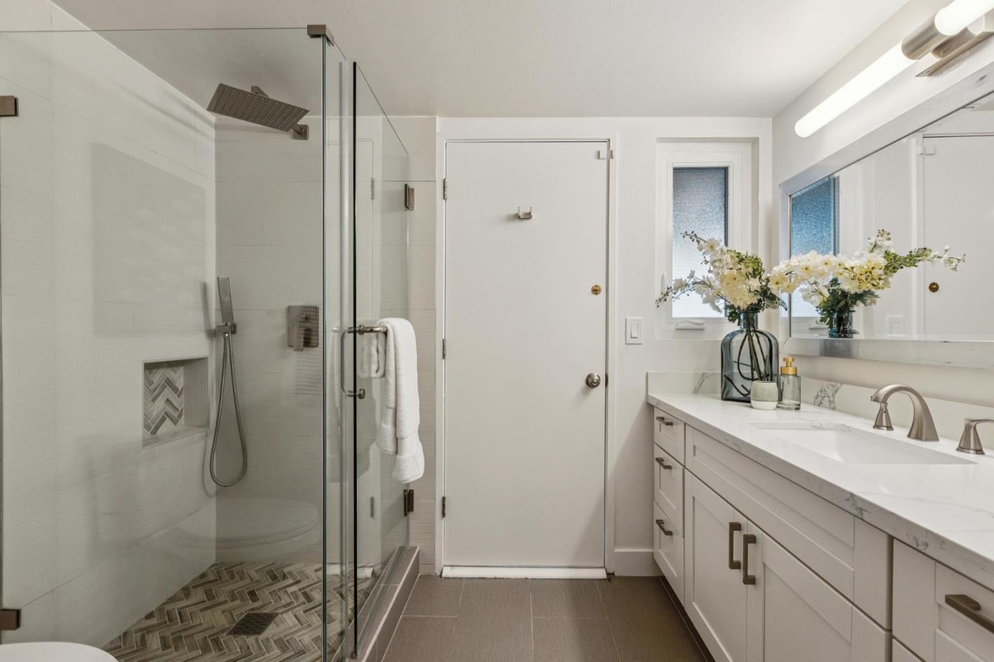 Detail Gallery Image 21 of 37 For 15684 Apollo Heights Ct, Saratoga,  CA 95070 - 5 Beds | 3 Baths