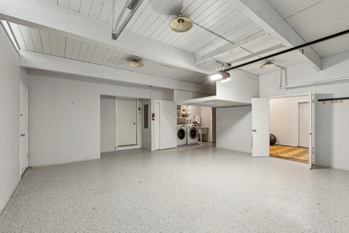 Detail Gallery Image 23 of 37 For 15684 Apollo Heights Ct, Saratoga,  CA 95070 - 5 Beds | 3 Baths