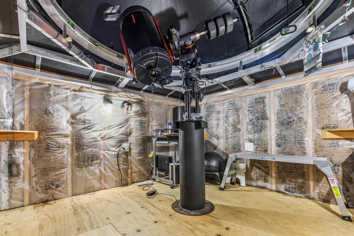 Detail Gallery Image 31 of 37 For 15684 Apollo Heights Ct, Saratoga,  CA 95070 - 5 Beds | 3 Baths