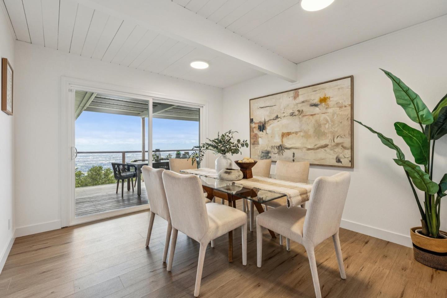 Detail Gallery Image 9 of 37 For 15684 Apollo Heights Ct, Saratoga,  CA 95070 - 5 Beds | 3 Baths