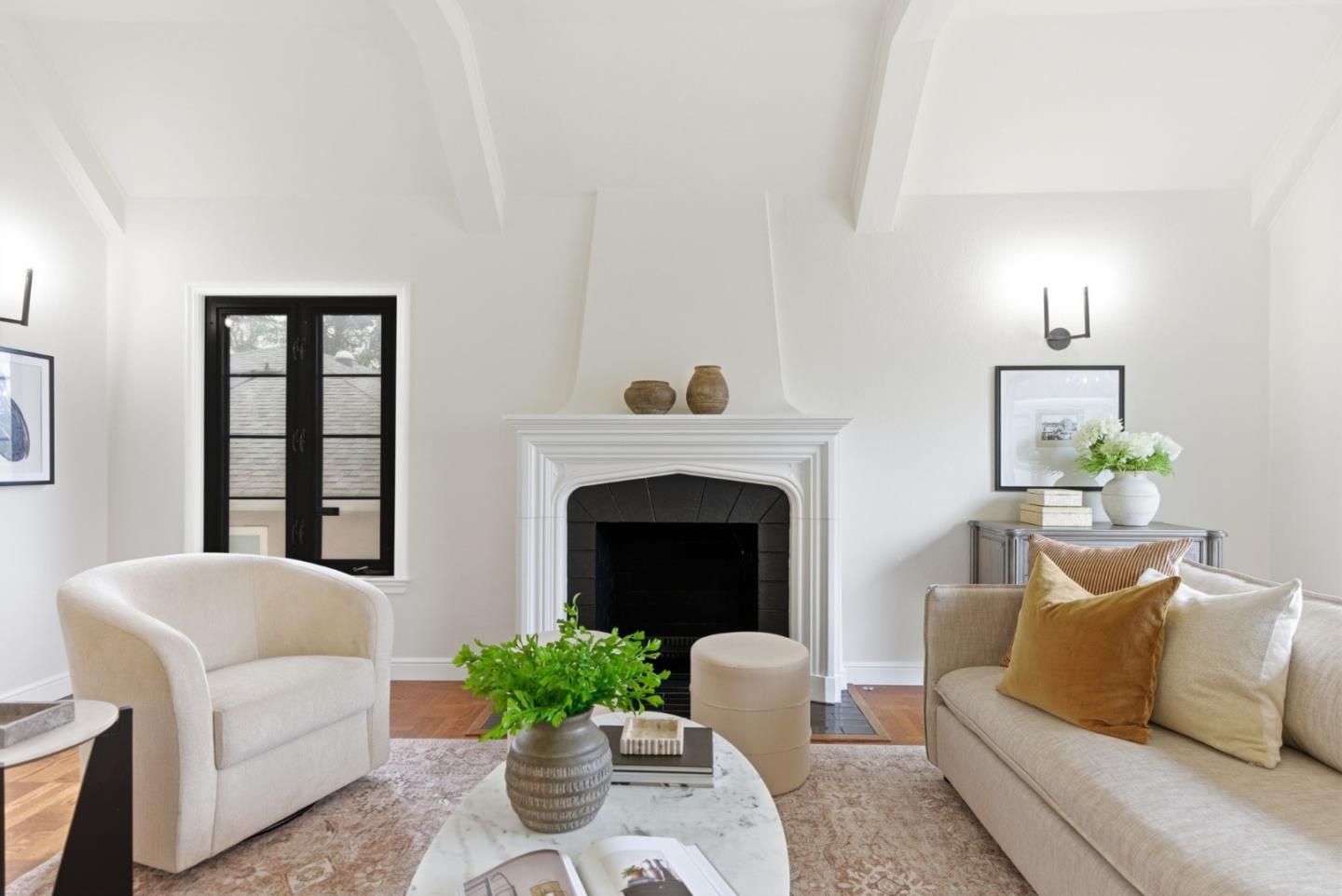 Detail Gallery Image 5 of 33 For 460 Hazel Ave, Millbrae,  CA 94030 - 5 Beds | 3 Baths