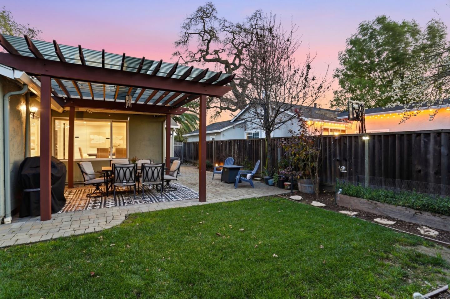 Detail Gallery Image 18 of 25 For 785 Stardust Ln, San Jose,  CA 95123 - 3 Beds | 2 Baths