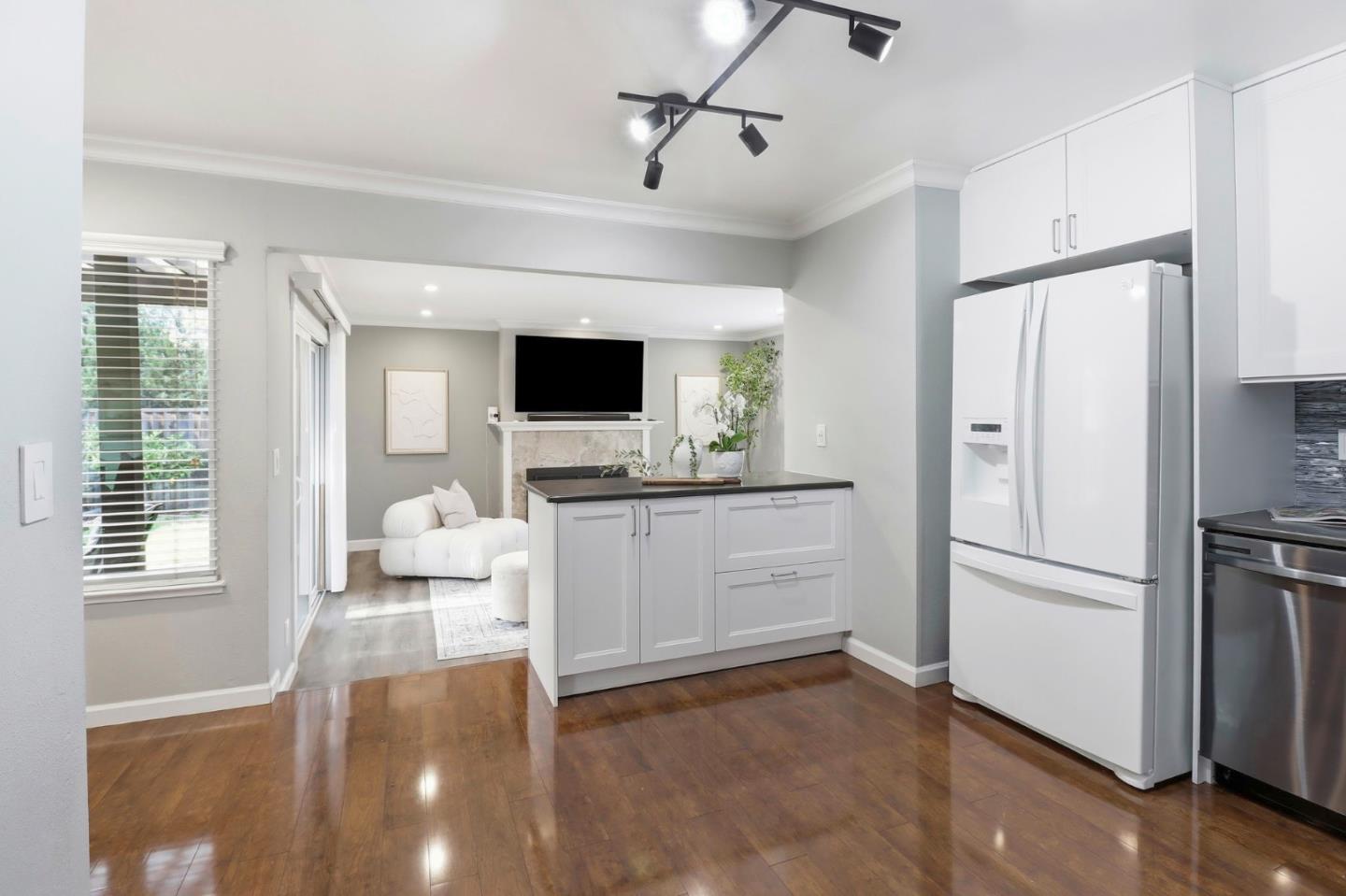 Detail Gallery Image 4 of 25 For 785 Stardust Ln, San Jose,  CA 95123 - 3 Beds | 2 Baths