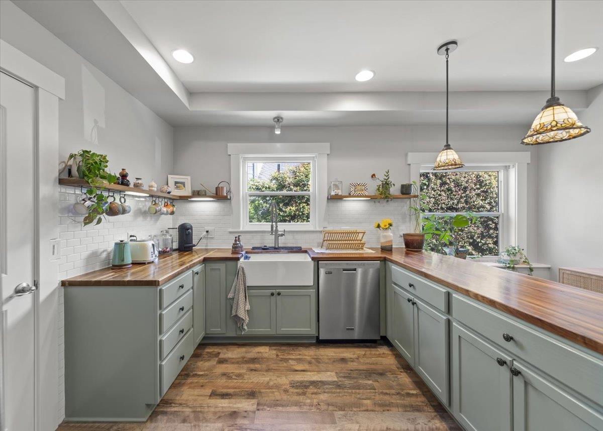 Detail Gallery Image 11 of 35 For 175 Hobson St, San Jose,  CA 95110 - 3 Beds | 2 Baths