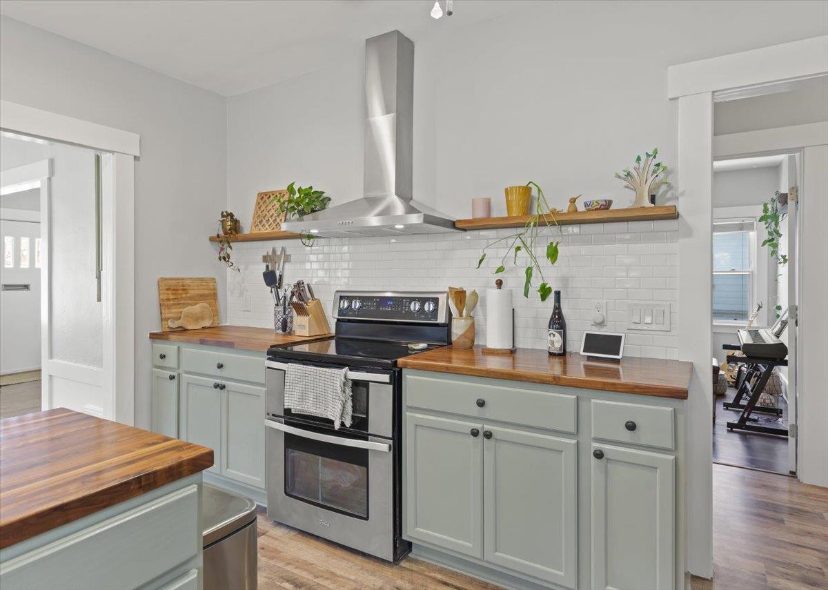 Detail Gallery Image 12 of 35 For 175 Hobson St, San Jose,  CA 95110 - 3 Beds | 2 Baths