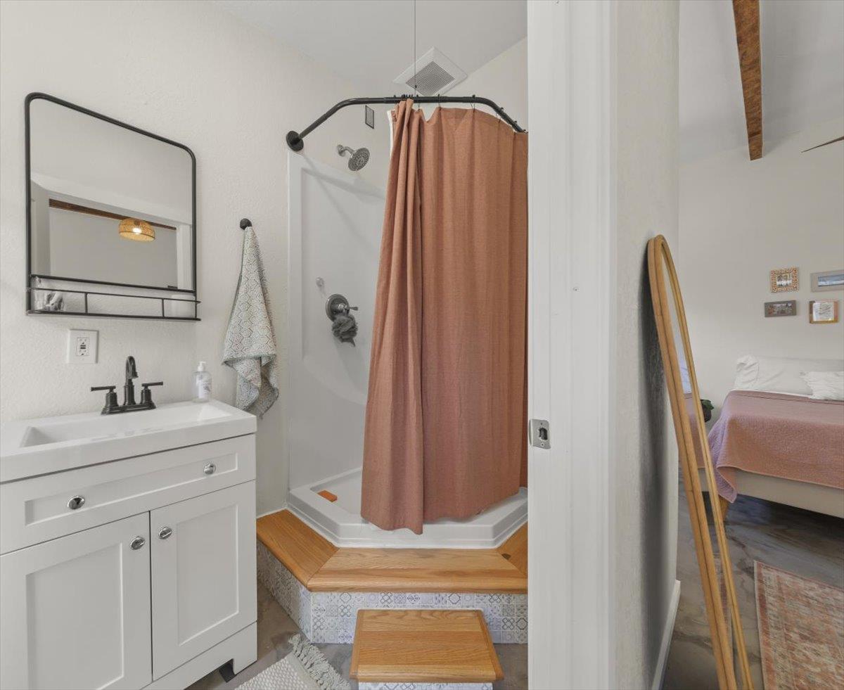 Detail Gallery Image 30 of 35 For 175 Hobson St, San Jose,  CA 95110 - 3 Beds | 2 Baths