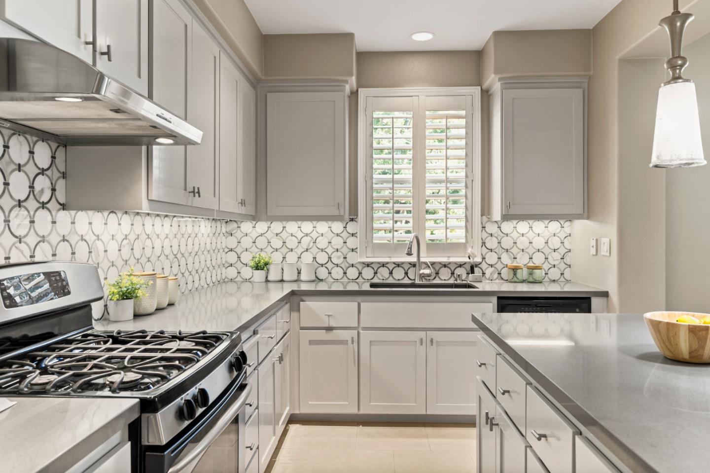 Photo #18: ML82036640 Listing: Photo #18