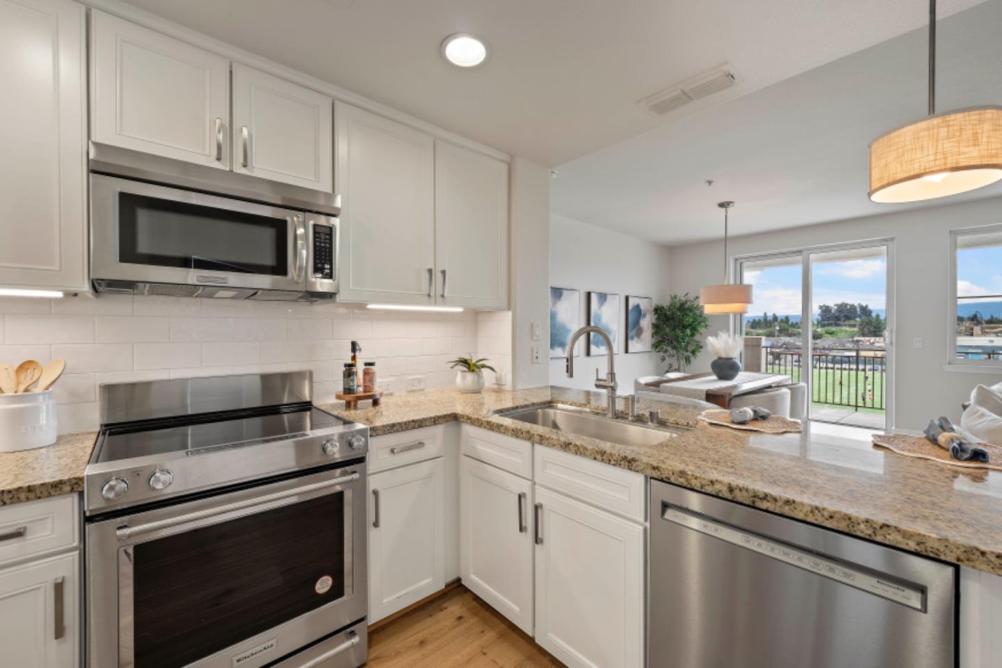 Detail Gallery Image 13 of 40 For 809 Auzerais Ave #340,  San Jose,  CA 95126 - 2 Beds | 2 Baths
