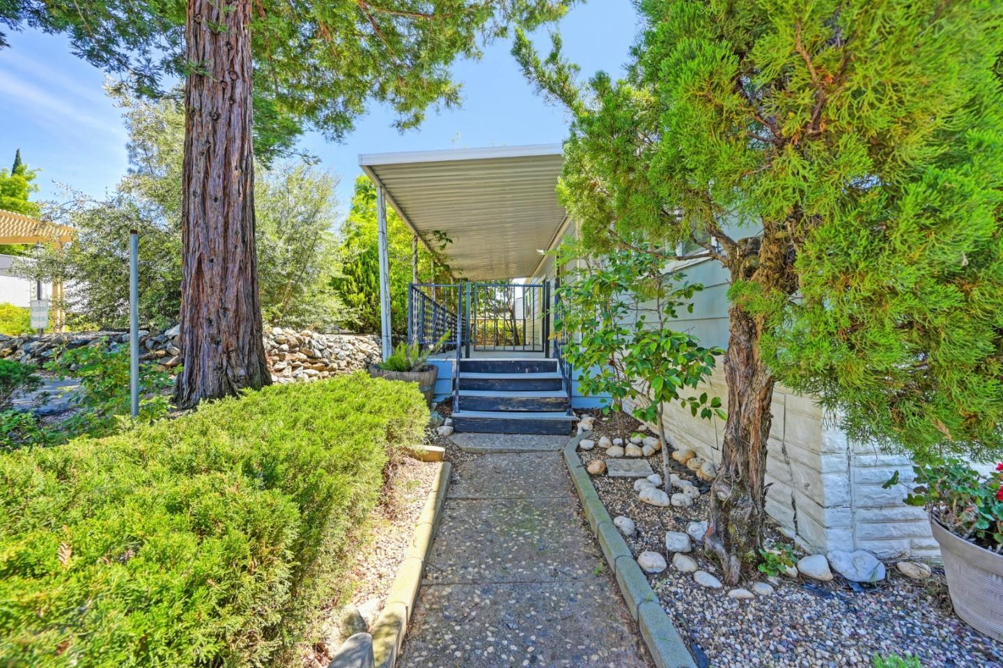 Detail Gallery Image 6 of 47 For 12339 Pepperwood #12339,  Auburn,  CA 95603 - 2 Beds | 2 Baths