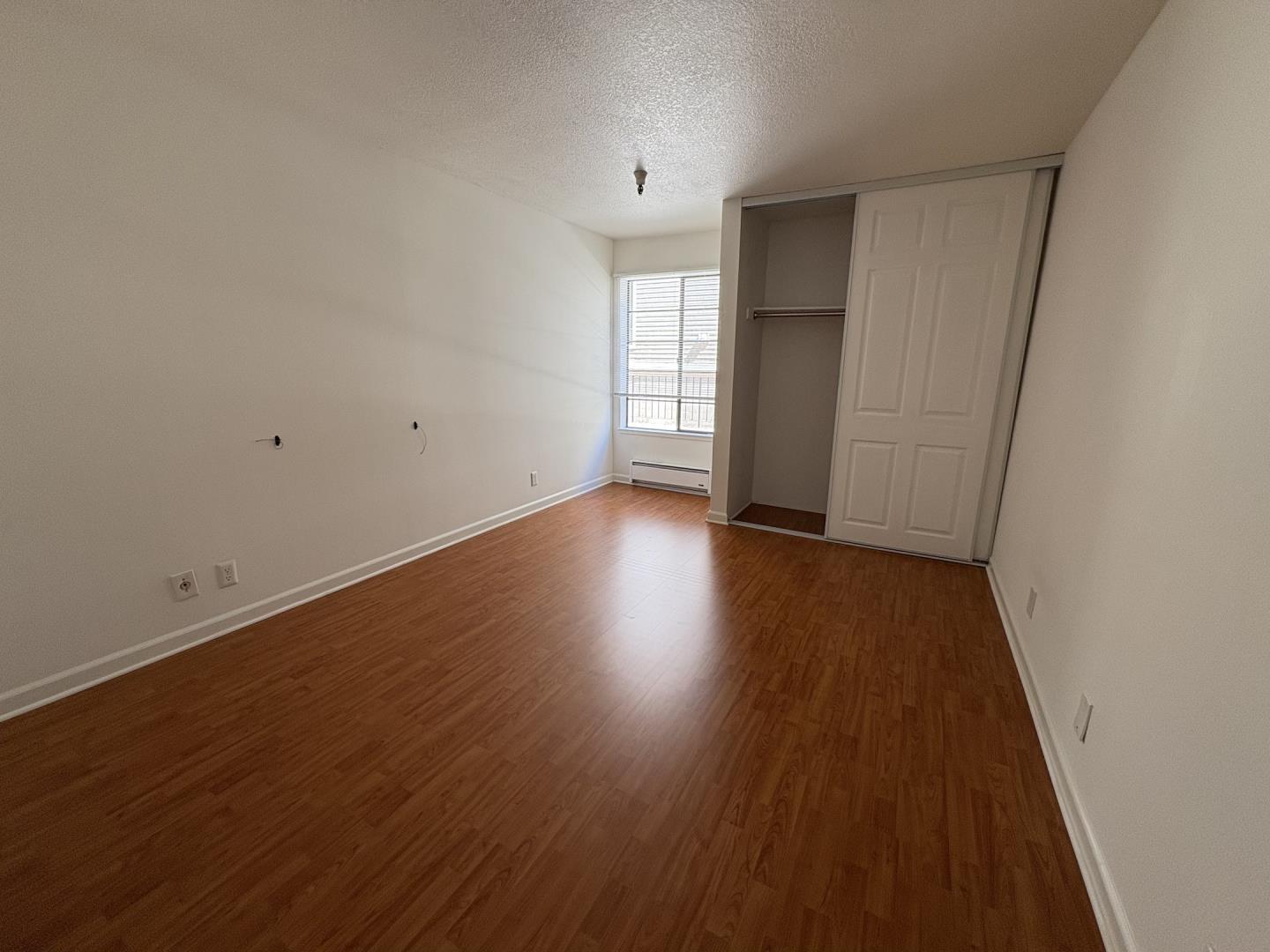 Detail Gallery Image 9 of 14 For 735 El Camino Real #102,  Burlingame,  CA 94010 - 2 Beds | 1 Baths
