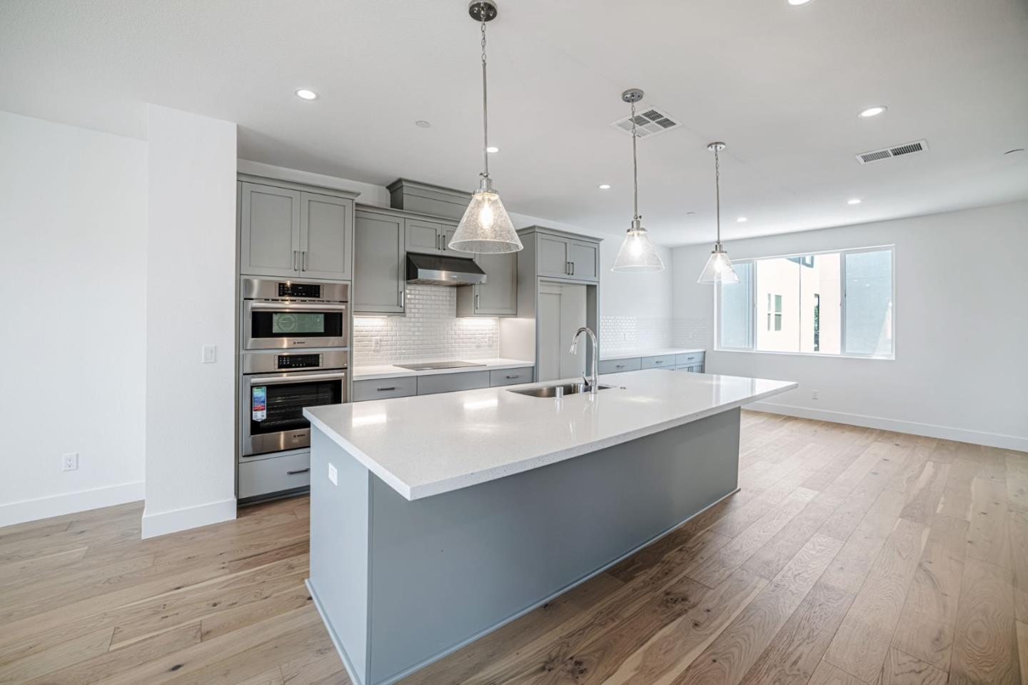 Detail Gallery Image 12 of 27 For 7017 Sunglow Ter, San Ramon,  CA 94583 - 4 Beds | 3/1 Baths