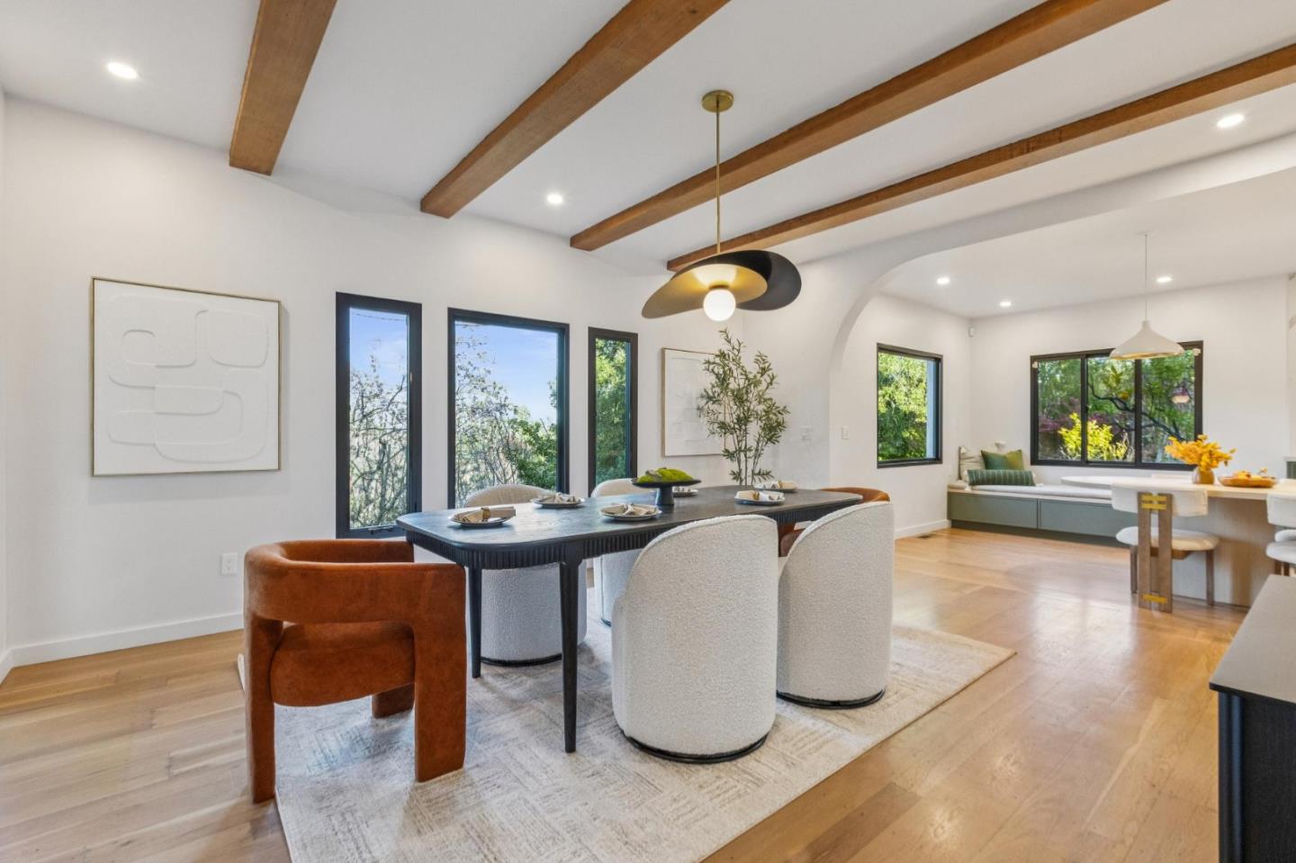 Detail Gallery Image 13 of 67 For 2323 Summit Dr, Hillsborough,  CA 94010 - 5 Beds | 5 Baths