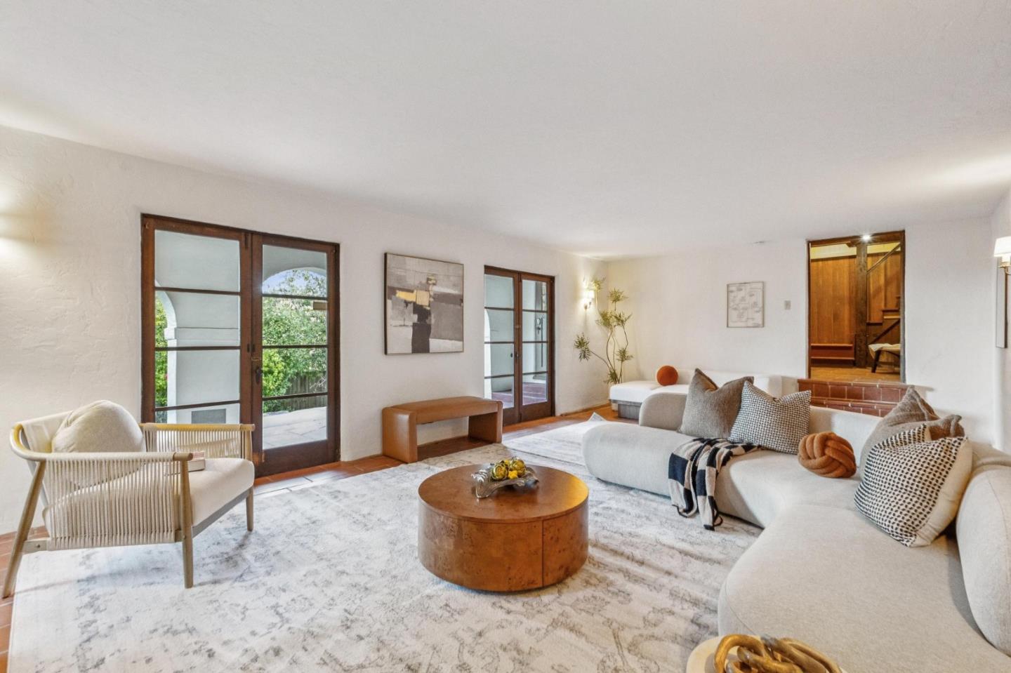 Detail Gallery Image 48 of 67 For 2323 Summit Dr, Hillsborough,  CA 94010 - 5 Beds | 5 Baths