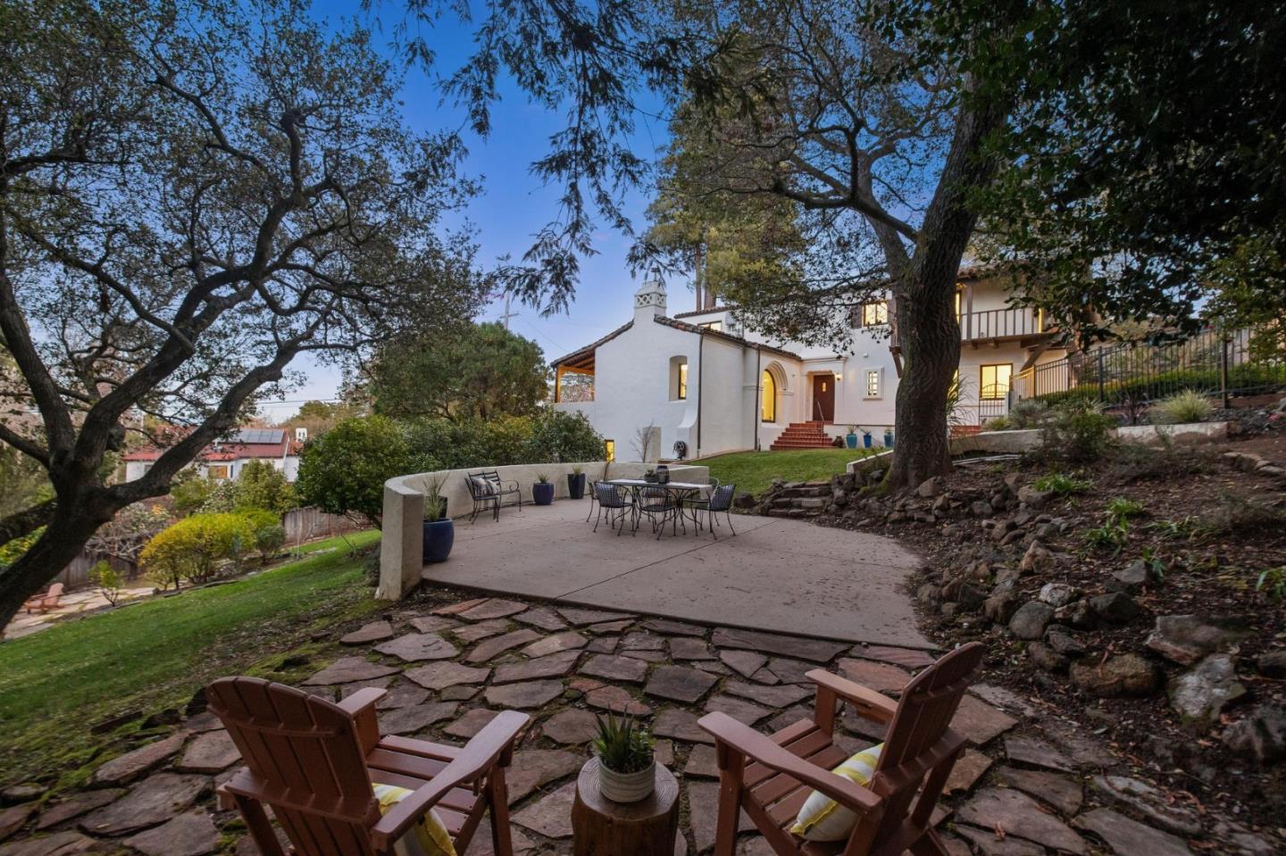 Detail Gallery Image 65 of 67 For 2323 Summit Dr, Hillsborough,  CA 94010 - 5 Beds | 5 Baths