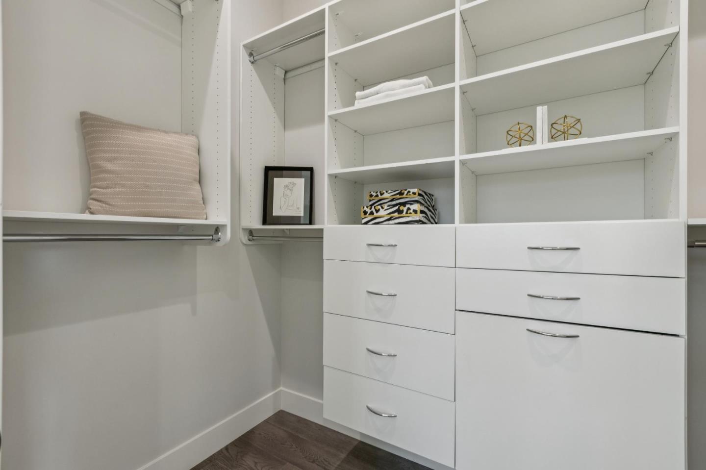 Detail Gallery Image 16 of 36 For 12584 Paseo Flores, Saratoga,  CA 95070 - 7 Beds | 5 Baths