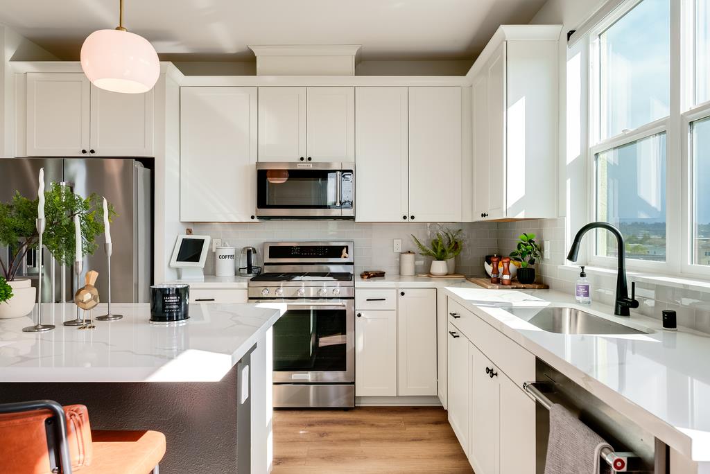 Detail Gallery Image 16 of 39 For 105 Skyline Vista Way, Watsonville,  CA 95076 - 3 Beds | 3/1 Baths