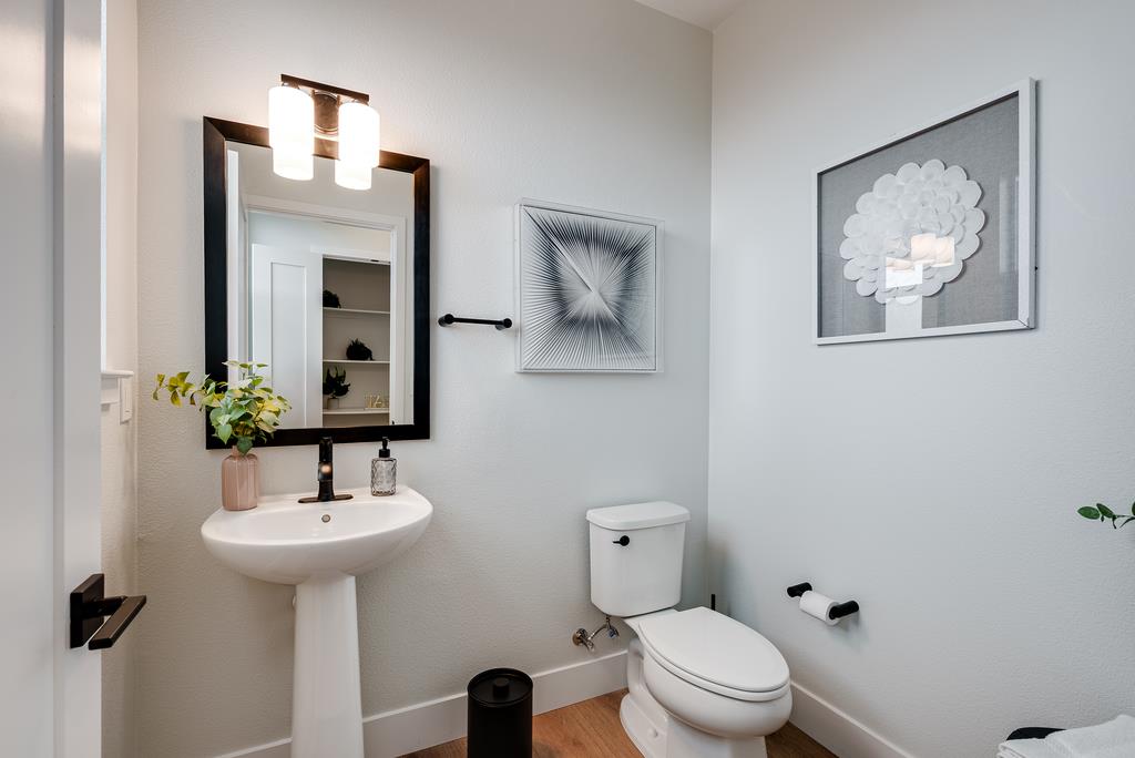 Detail Gallery Image 20 of 39 For 105 Skyline Vista Way, Watsonville,  CA 95076 - 3 Beds | 3/1 Baths