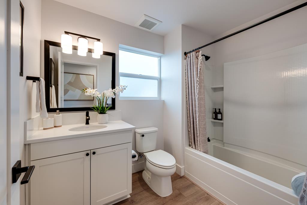 Detail Gallery Image 7 of 39 For 105 Skyline Vista Way, Watsonville,  CA 95076 - 3 Beds | 3/1 Baths