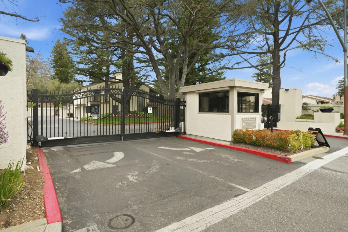 Detail Gallery Image 24 of 31 For 19713 Vineyard Ln, Saratoga,  CA 95070 - 2 Beds | 2/1 Baths