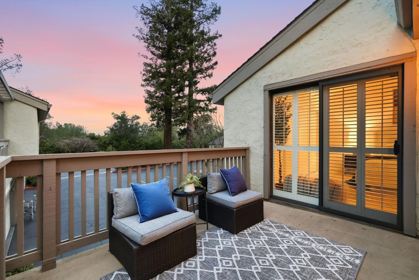 Detail Gallery Image 3 of 31 For 19713 Vineyard Ln, Saratoga,  CA 95070 - 2 Beds | 2/1 Baths