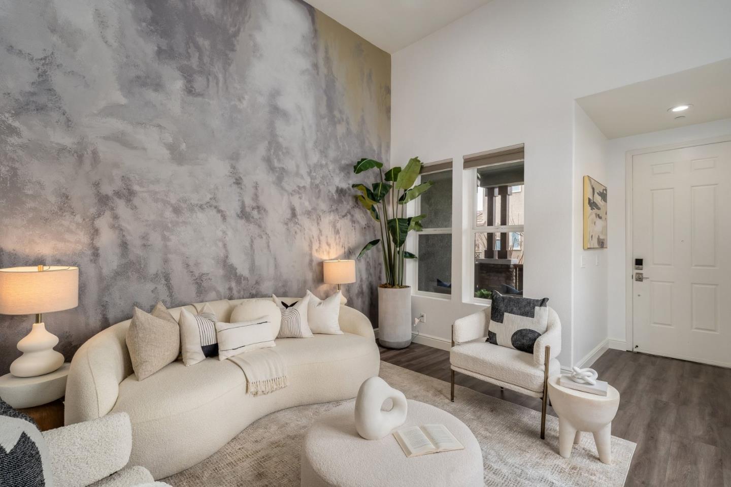 Photo #4: ML82036658 Listing: Photo #4