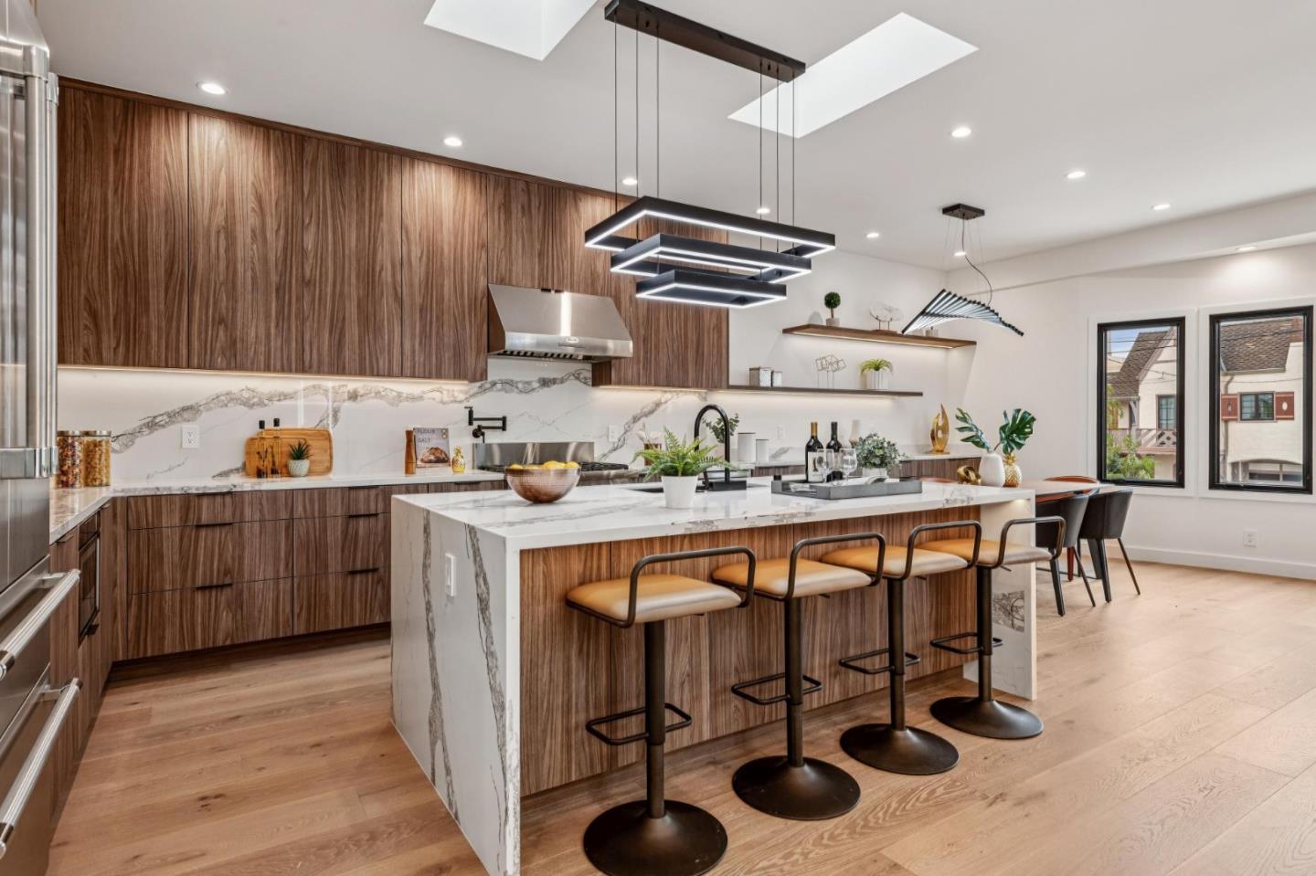 Detail Gallery Image 15 of 81 For 1354 29th Ave, San Francisco,  CA 94122 - 4 Beds | 4 Baths