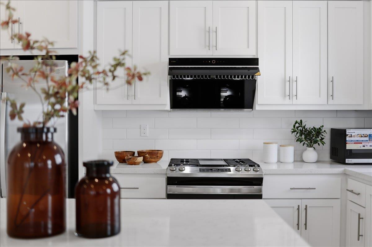 Detail Gallery Image 11 of 40 For 9343 Ocean Park Way, Newark,  CA 94560 - 2 Beds | 2/1 Baths